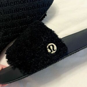 Lululemon Black Fuzzy Fleece Slide Sandals